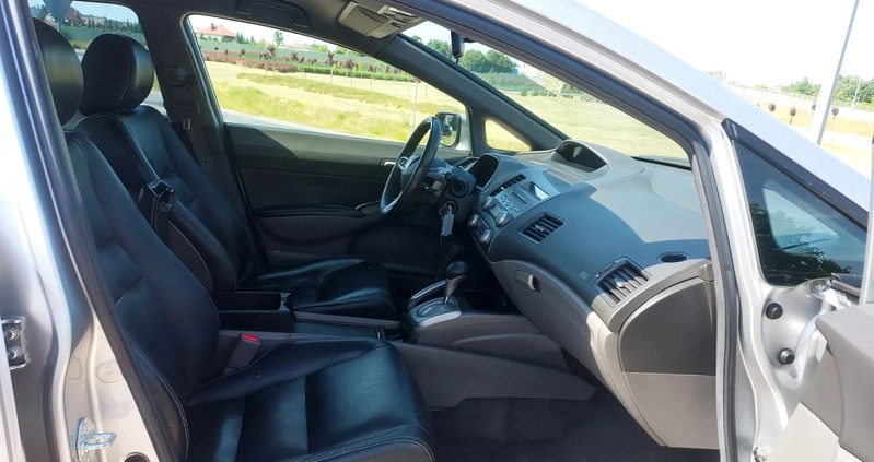 Honda Civic cena 24900 przebieg: 242000, rok produkcji 2008 z Świętochłowice małe 106